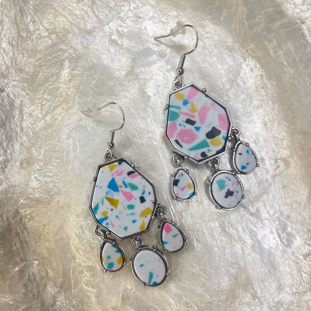 80’s Style Dangles - Picture 3 of 3